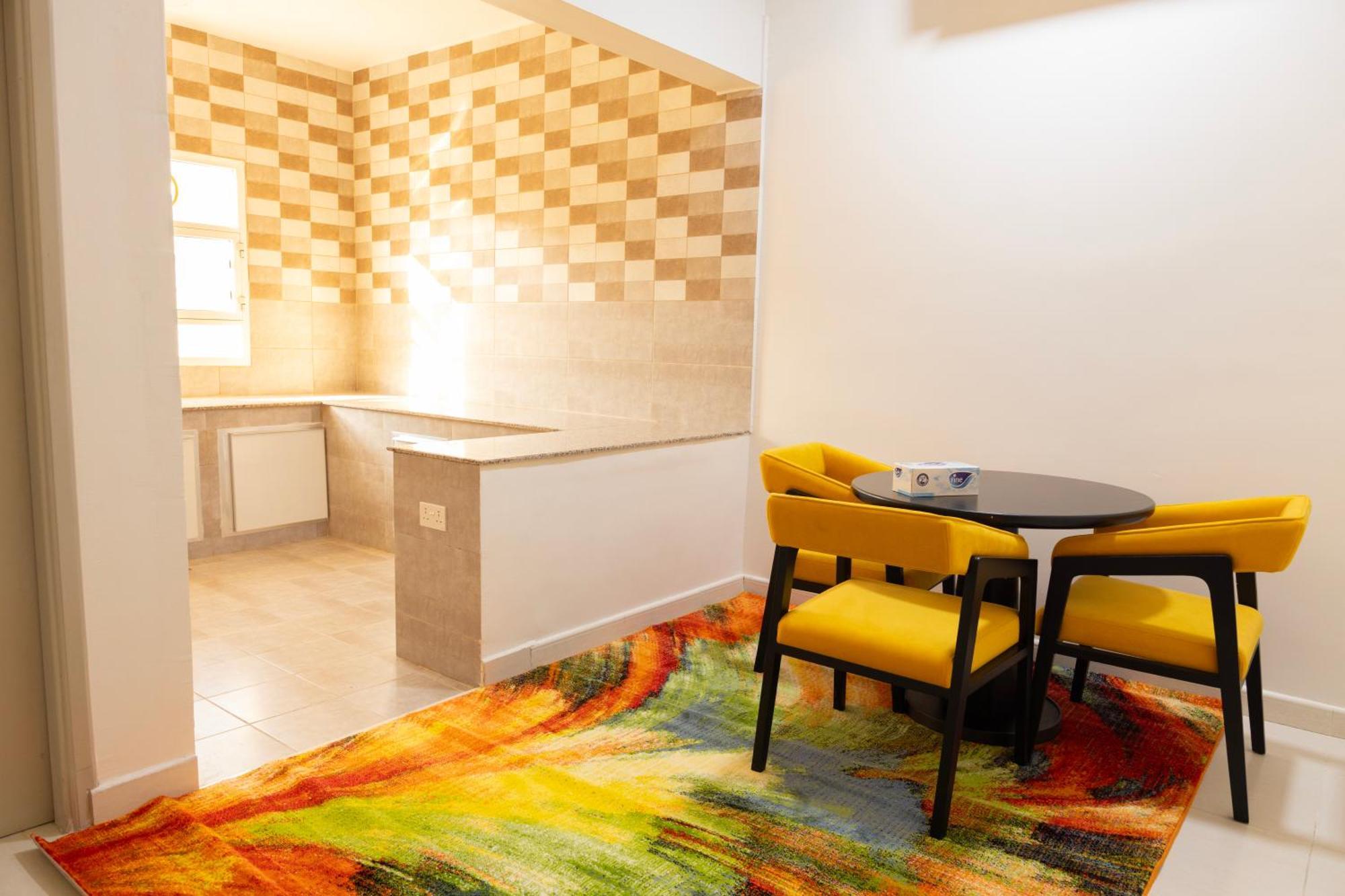 Aparthotel Riviera , Sur